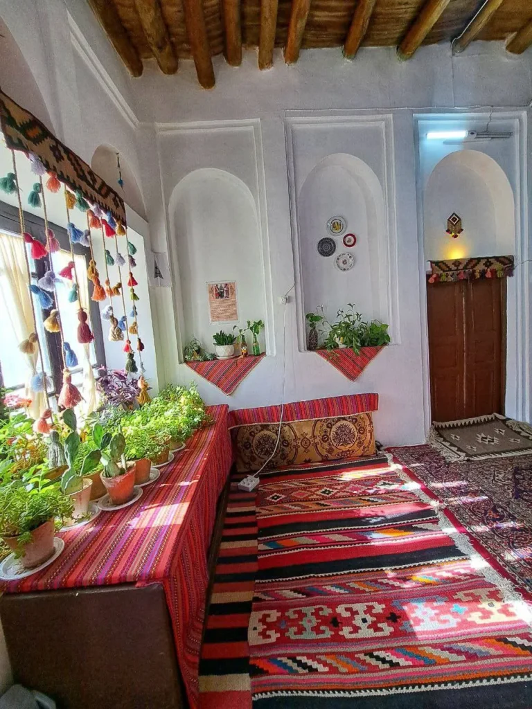کژین